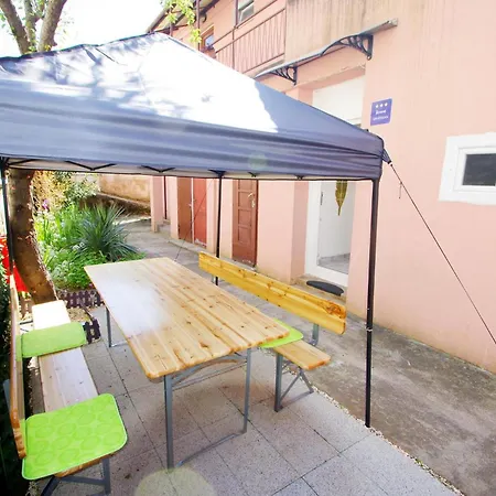 Marija Near Center Pula