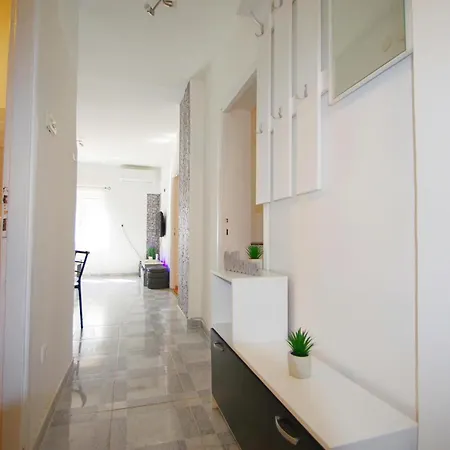 Marija Near Center Apartamento Pula