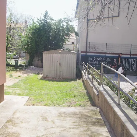 Daire Marija Near Center