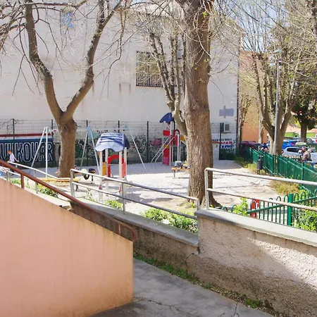 Marija Near Center Daire *